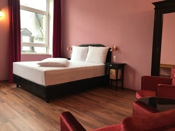 Smarthotel Mystique Self Check-In باد هومبرغ فور دير هوه المظهر الخارجي الصورة